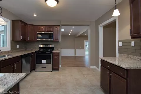 8080 Rhode Ct, Dyer, IN 46311 photo 8