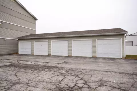 2331 99th St #2A, Highland, IN 46322 photo 10