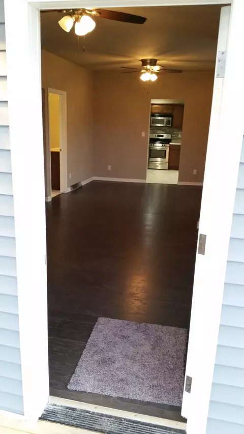 414 E Dahlgren St, Crown Point, IN 46307 photo 2