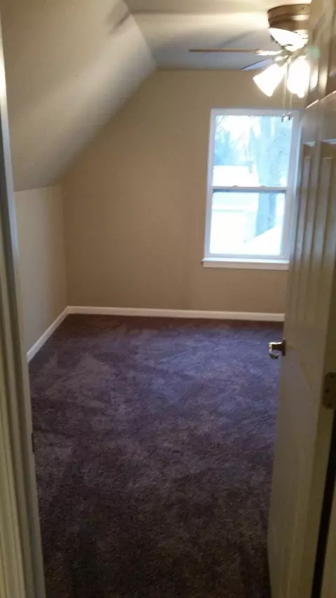 414 E Dahlgren St, Crown Point, IN 46307 photo 9