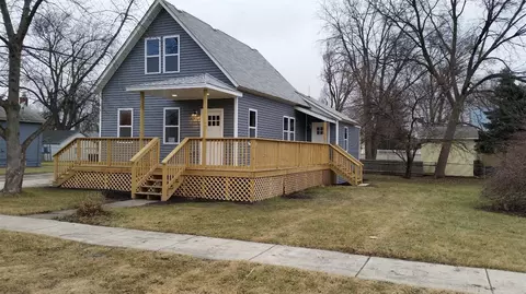 414 E Dahlgren St, Crown Point, IN 46307 photo 1