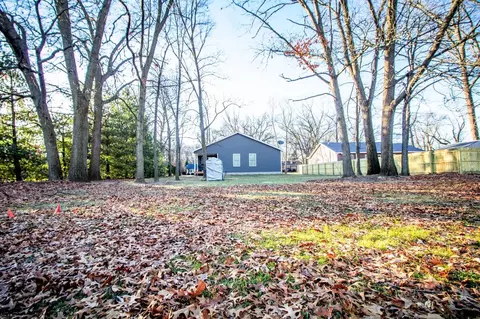312 W College Ave, Kouts, IN 46347 photo 8