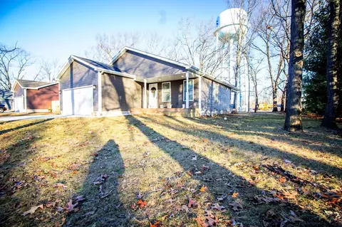 312 W College Ave, Kouts, IN 46347 photo 2