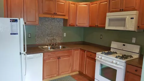 1313 Davis Ave, Whiting, IN 46394 photo 2