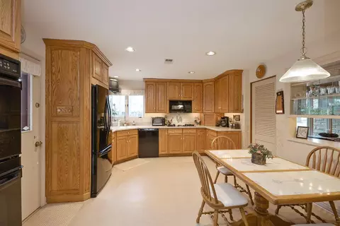 8642 Beech Ave, Munster, IN 46321 photo 8
