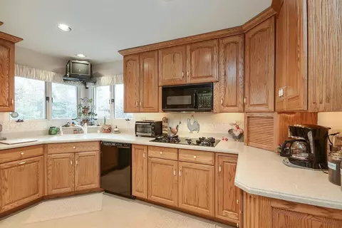 8642 Beech Ave, Munster, IN 46321 photo 7