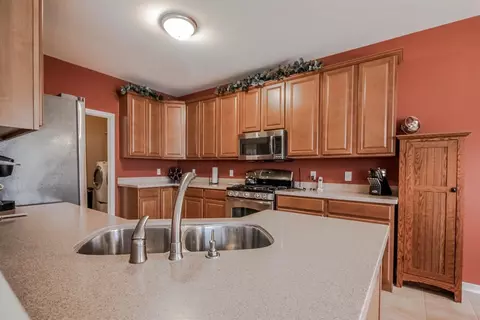 566 E 116th Ct, Crown Point, IN 46307 photo 10
