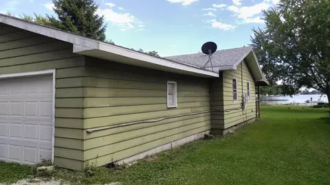 239 Lakeview Dr, Walkerton, IN 46574 photo 2