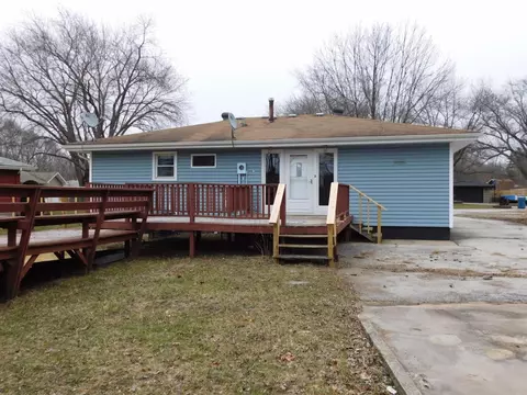 4820 E Cherry St, Griffith, IN 46319 photo 3