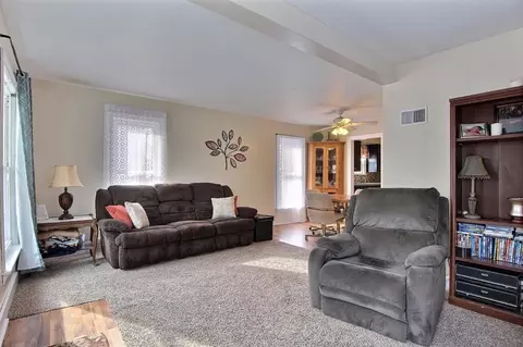 314 N Dwiggins St, Griffith, IN 46319 photo 5