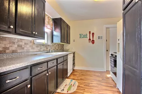 314 N Dwiggins St, Griffith, IN 46319 photo 9