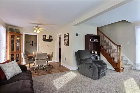 314 N Dwiggins St, Griffith, IN 46319 photo 6