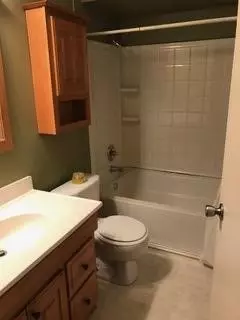 218 E Glen Park Ave, Griffith, IN 46319 photo 8