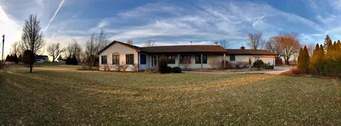 1564 E 153rd Ave, Crown Point, IN 46307 photo 2