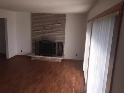 621 N Jay St, Griffith, IN 46319 photo 3