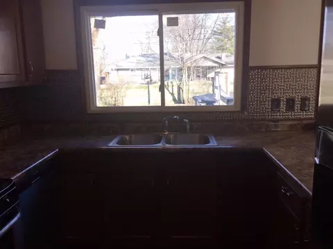 621 N Jay St, Griffith, IN 46319 photo 7