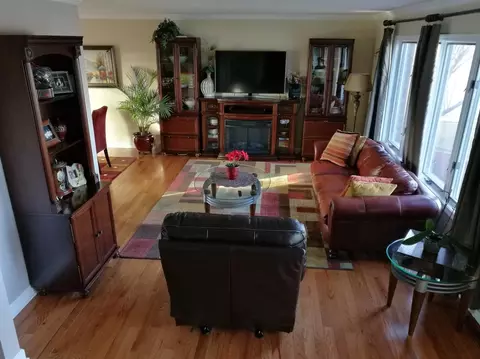 546 N Holly Ln, Griffith, IN 46319 photo 5