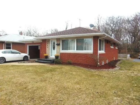 6547 Ash Pl, Gary, IN 46403 photo 1