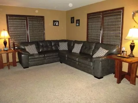 800 E Glen Park Ave, Griffith, IN 46319 photo 3