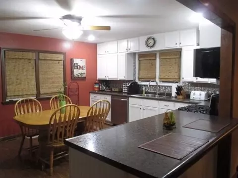 800 E Glen Park Ave, Griffith, IN 46319 photo 5