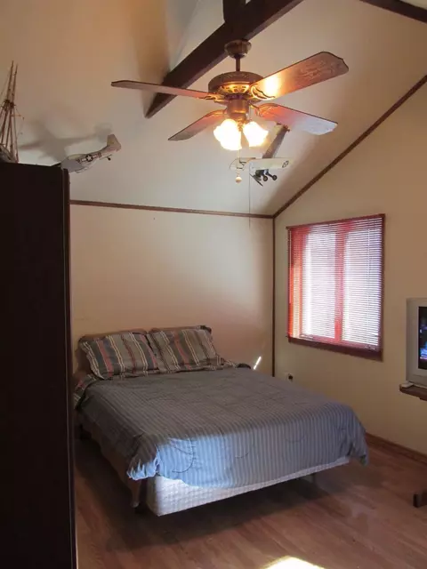 588 Lake Shore Dr, Hebron, IN 46341 photo 10