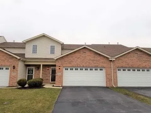 7535 E 112th Ave, Crown Point, IN 46307 photo 2