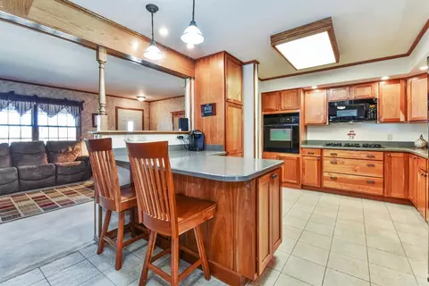 522 Cherry Hill Rd, Dyer, IN 46311 photo 3