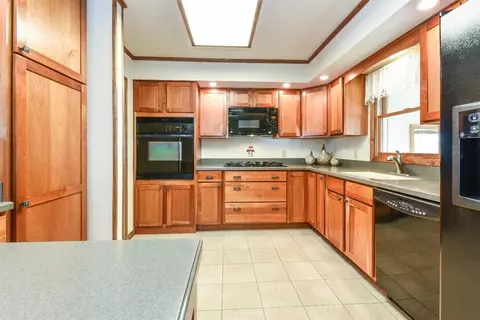 522 Cherry Hill Rd, Dyer, IN 46311 photo 4