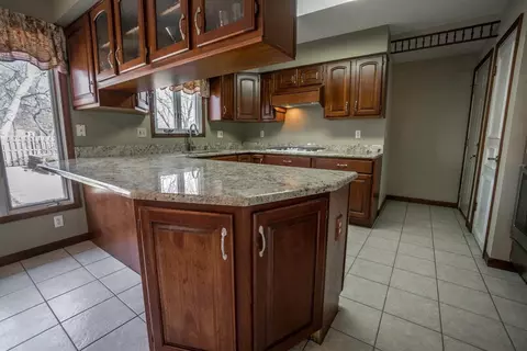 800 E Franciscan Dr, Crown Point, IN 46307 photo 8