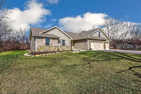 2510 W Oriole Dr, Wheatfield, IN 46392 photo 2