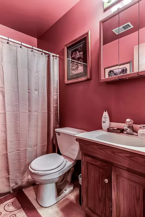 1406 Elm St, Griffith, IN 46319 photo 4