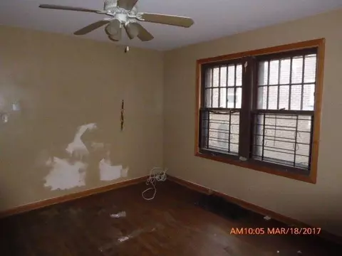 339 Mckinley St, Gary, IN 46404 photo 7