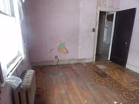 1044 Jackson St, Gary, IN 46402 photo 5