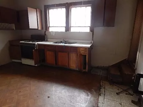 1044 Jackson St, Gary, IN 46402 photo 7