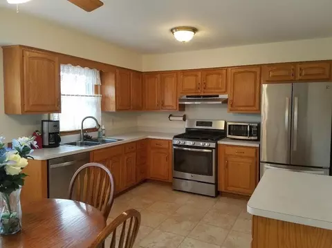 706 210th St, Dyer, IN 46311 photo 4