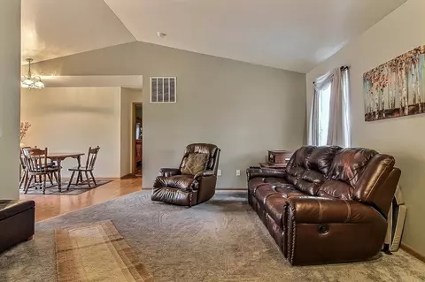 370 Marilyn Rd, Burns Harbor, IN 46304 photo 3