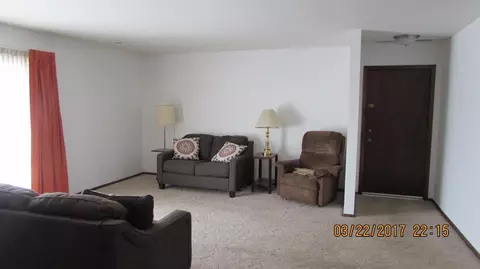 900 Camellia Dr #2, Munster, IN 46321 photo 2
