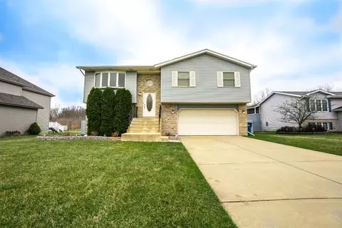 1921 Westfield Ct, Griffith, IN 46319 photo 1