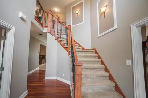 8631 Tapper St, Saint John, IN 46373 photo 6