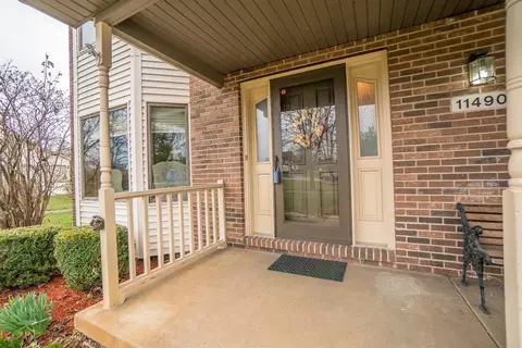 11490 Baker St, Crown Point, IN 46307 photo 2