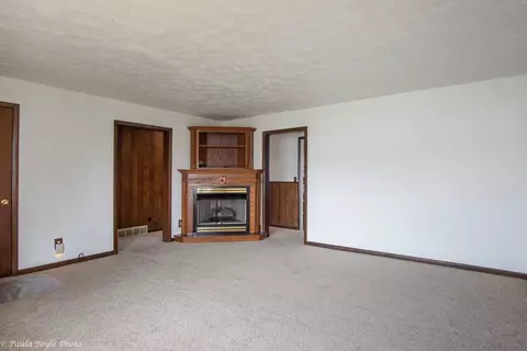 7516 Bertram Ave, Hammond, IN 46324 photo 4