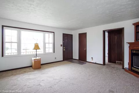 7516 Bertram Ave, Hammond, IN 46324 photo 5