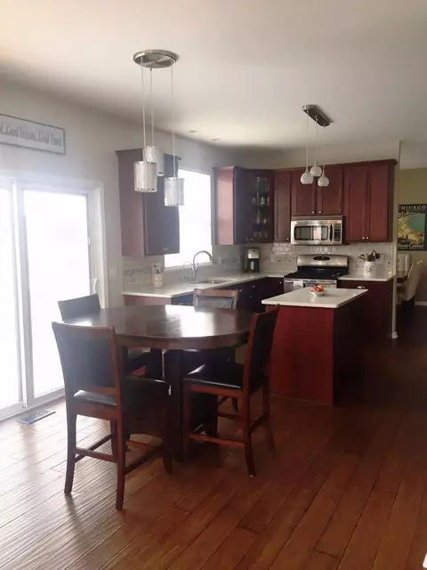 9477 Dewey Pl, Crown Point, IN 46307 photo 3
