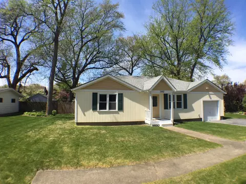 242 N True St, Griffith, IN 46319 photo 1