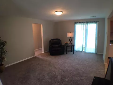 242 N True St, Griffith, IN 46319 photo 7