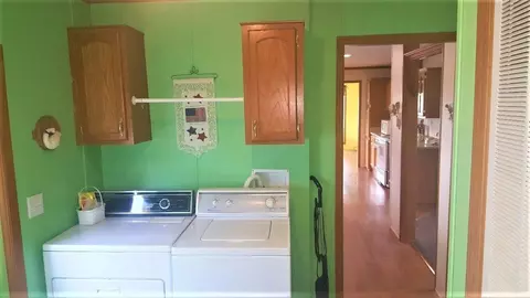 207 E Walnut St, Morocco, IN 47963 photo 5