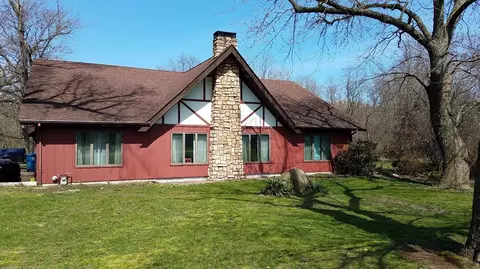 1410 Elm St, Griffith, IN 46319 photo 2