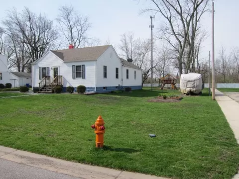 223 Maple St, Crown Point, IN 46307 photo 3