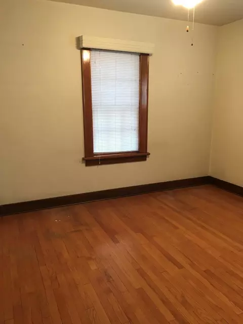 1944 Davis Ave, Whiting, IN 46394 photo 8