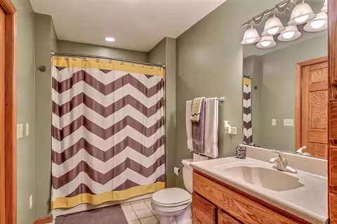 896 Apache Ln, Lowell, IN 46356 photo 10